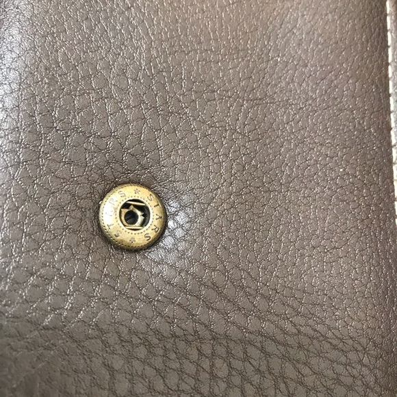 🌼 3/ $18 🌼 Vinyl Wallett Mixed Leopard Print - Picture 4 of 7